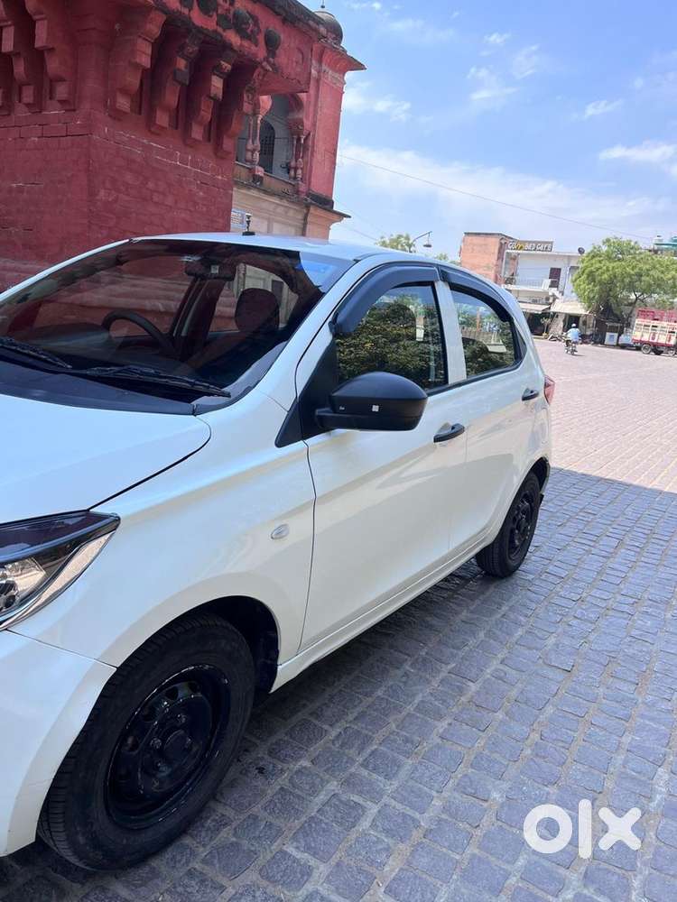 Tata Tiago Petrol Manual 2024