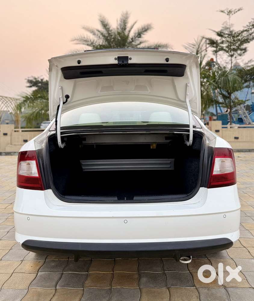 Skoda Rapid 1.0 Tsi Automatic, 2021, Petrol