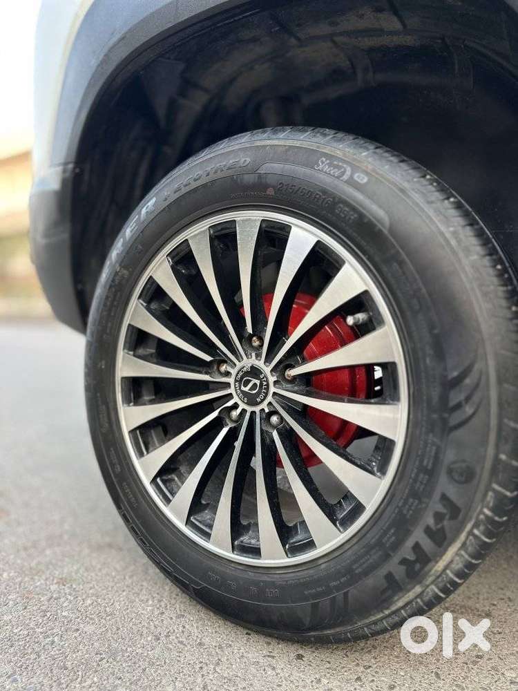 Maruti Suzuki Brezza 1.5 Vxi Smart Hybrid, 2024, Petrol