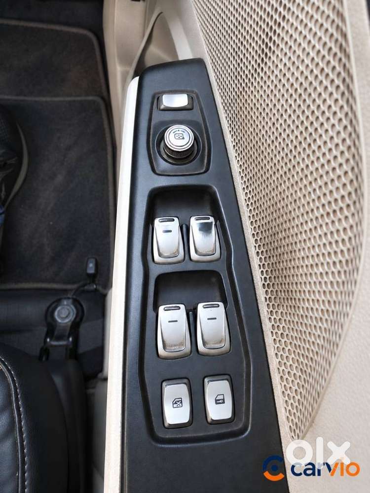 Mahindra Xuv300 W6 Amt Diesel, 2021
