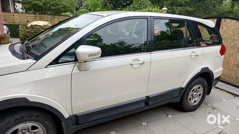 Automatic Tata Hexa 2017