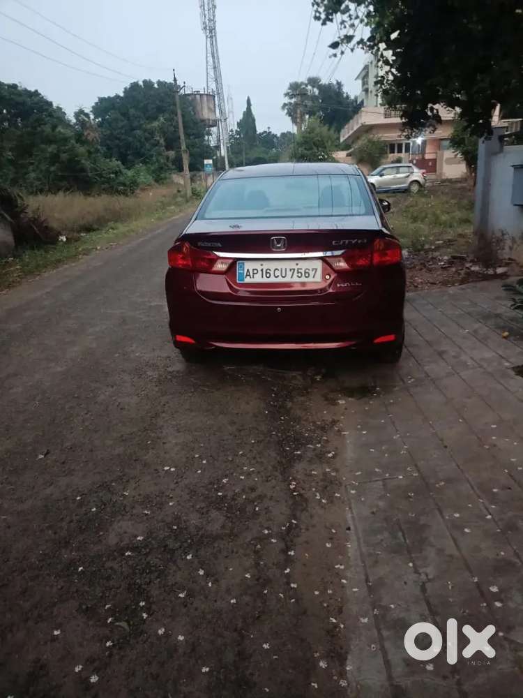 I Am Selling The Car If Anyone Want Message Me