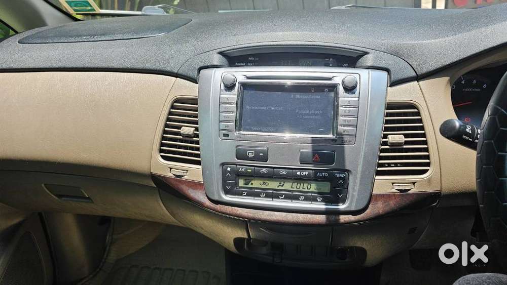 Toyota Innova 2.5 Vx 7 Seater Bs Iv, 2016, Diesel
