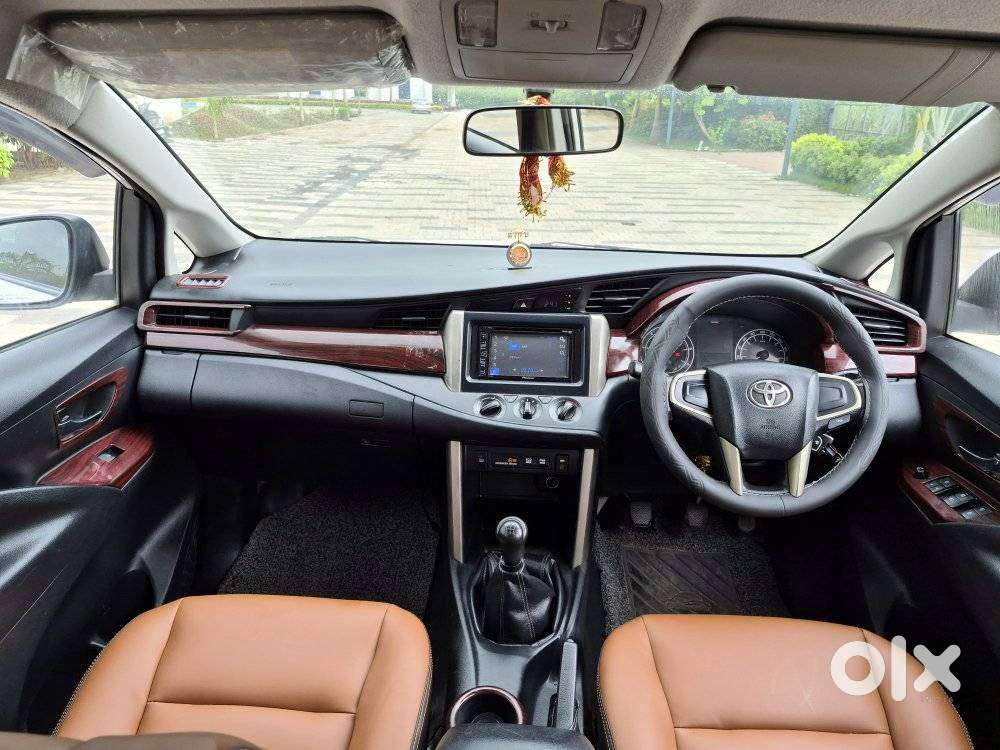 Toyota Innova Crysta 2.4 G Mt, 2016, Diesel