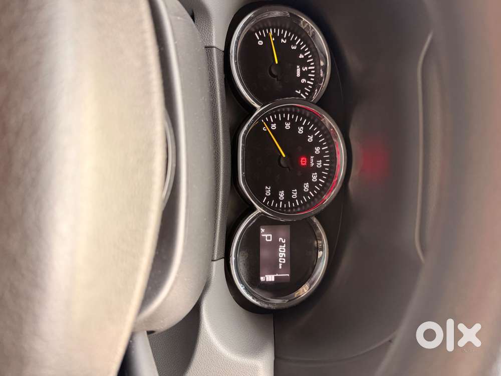 Renault Duster (2019)_27060 Km_ 1.5 Rxs Cvt Petrol