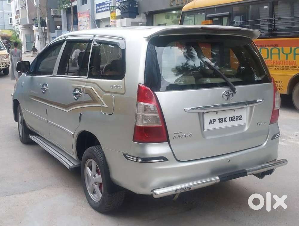 Toyota Innova 2.5 G (diesel) 8 Seater, 2006, Diesel