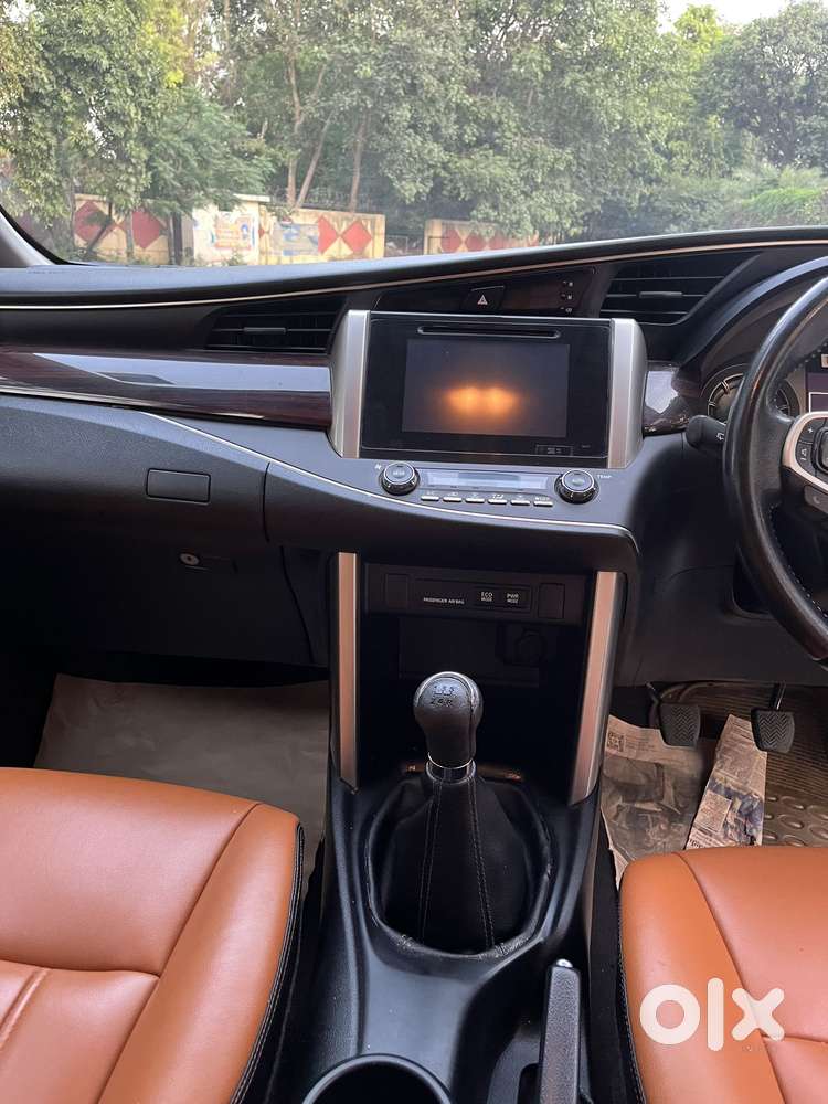 Toyota Innova Crysta 2.4 V, 2017, Diesel