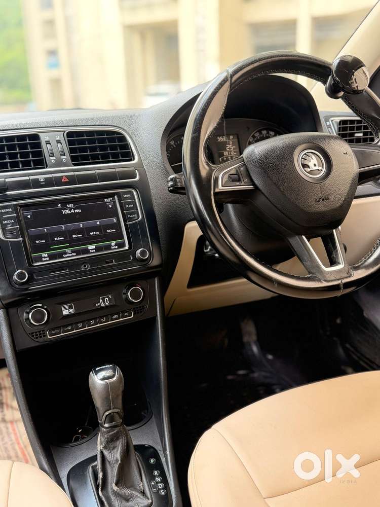 Skoda Rapid [ ] 1.6 Style Plus Mpi At, 2016, Petrol