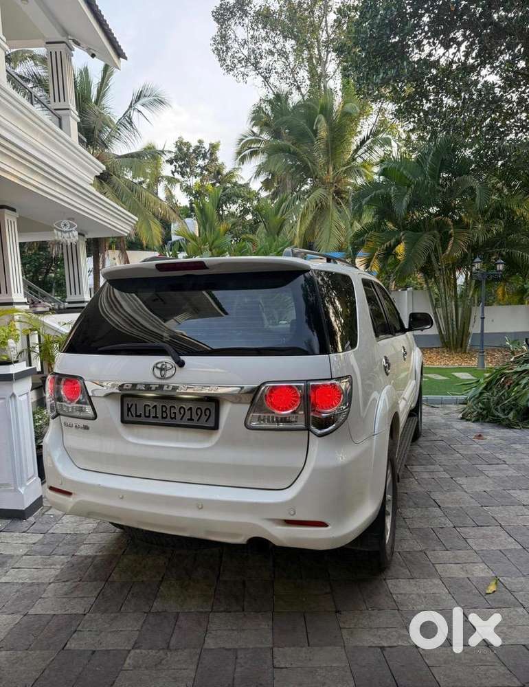 Toyota Fortuner 2012 Diesel 122000 Km Driven