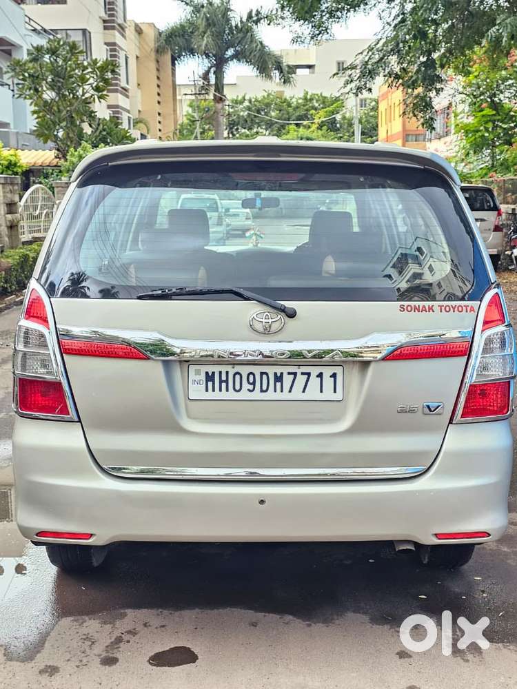 Toyota Innova 2.5 V 8 Str, 2014, Diesel
