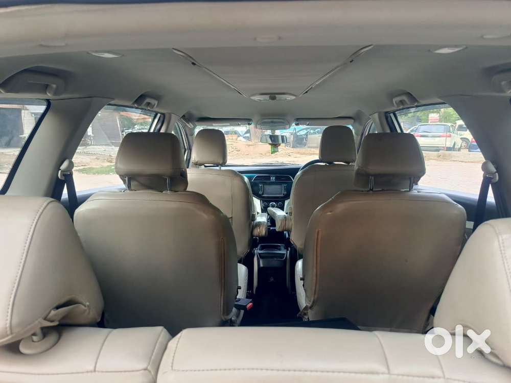 Mahindra Marazzo M6, 2018, Diesel