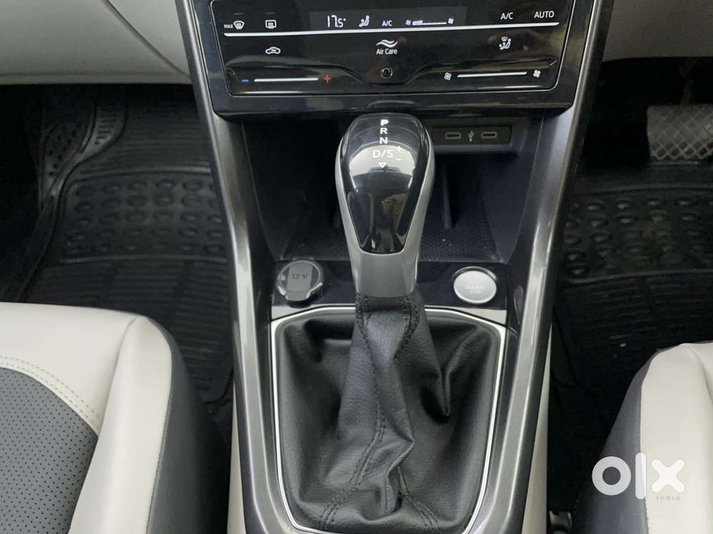 Volkswagen Taigun 1.0 Tsi Topline At, 2023, Petrol