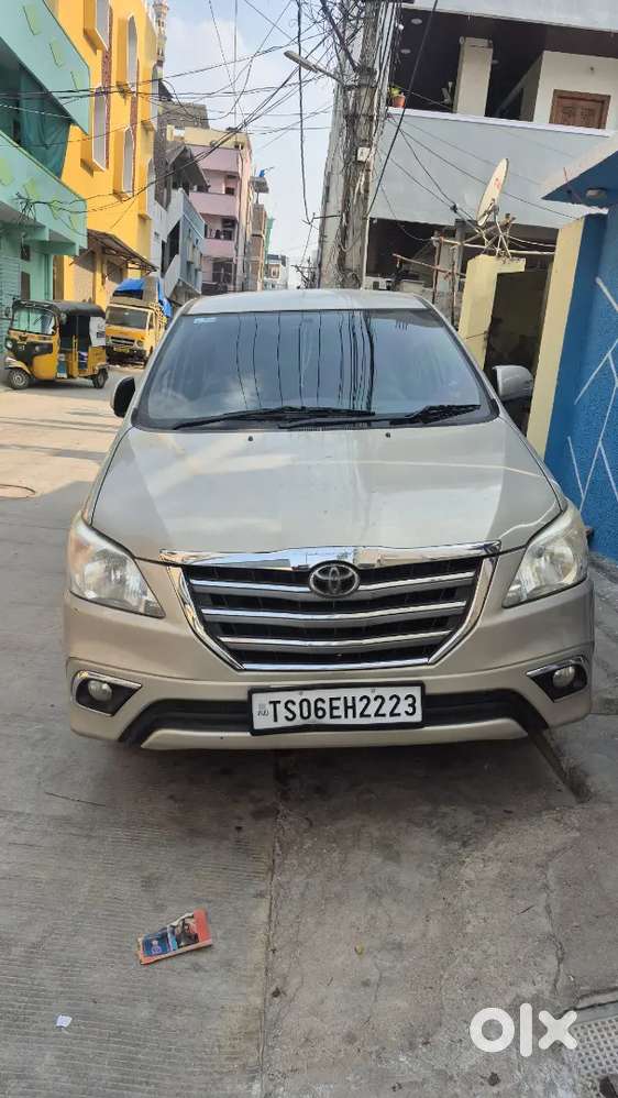 Toyota Innova 2014 Diesel Well Maintained