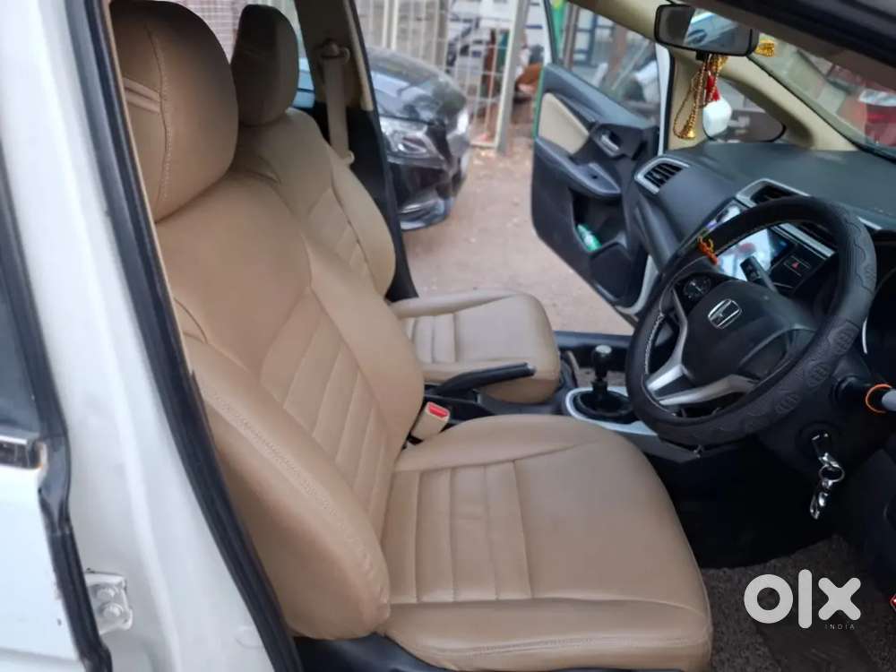 Honda Jazz 2017 Cng & Hybrids 78000 Km Driven