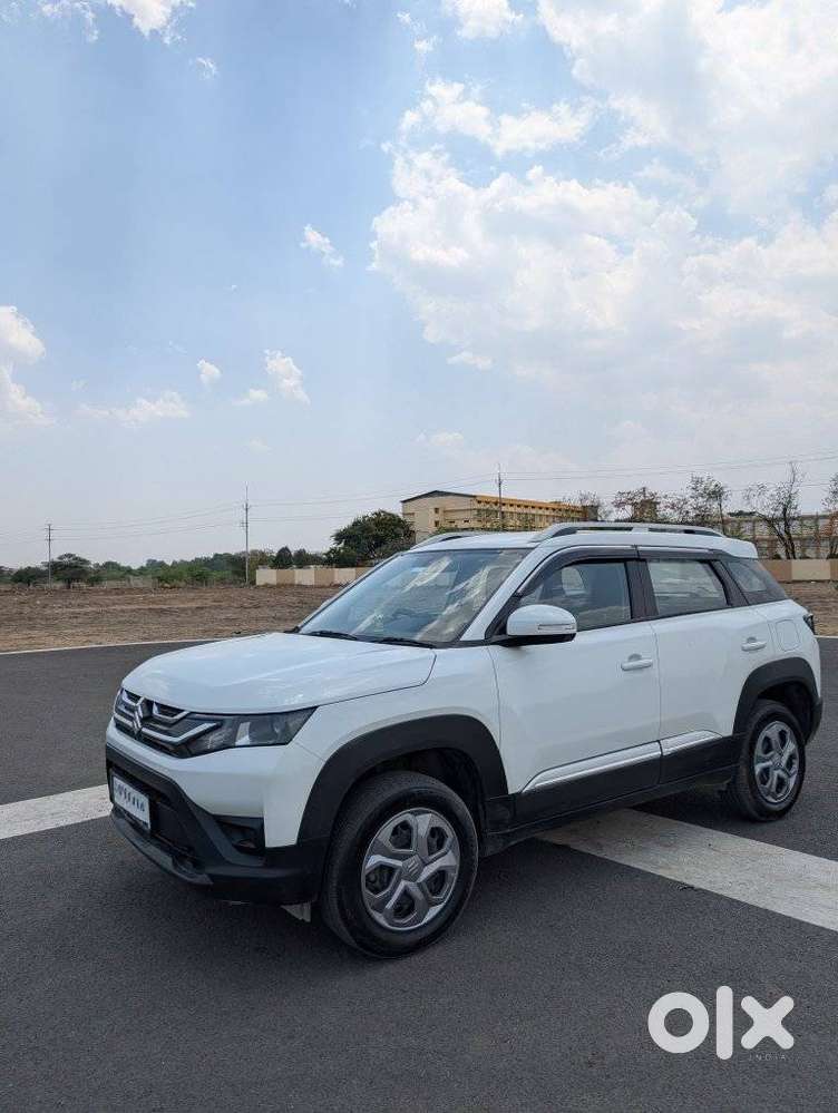Maruti Suzuki Brezza 1.5 Lxi Smart Hybrid, 2024, Petrol
