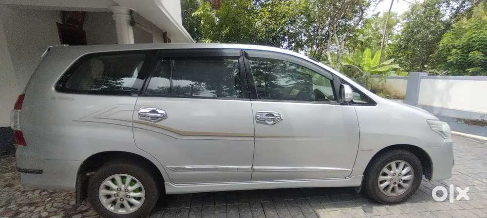 Toyota Innova 2014 Diesel Well Maintained