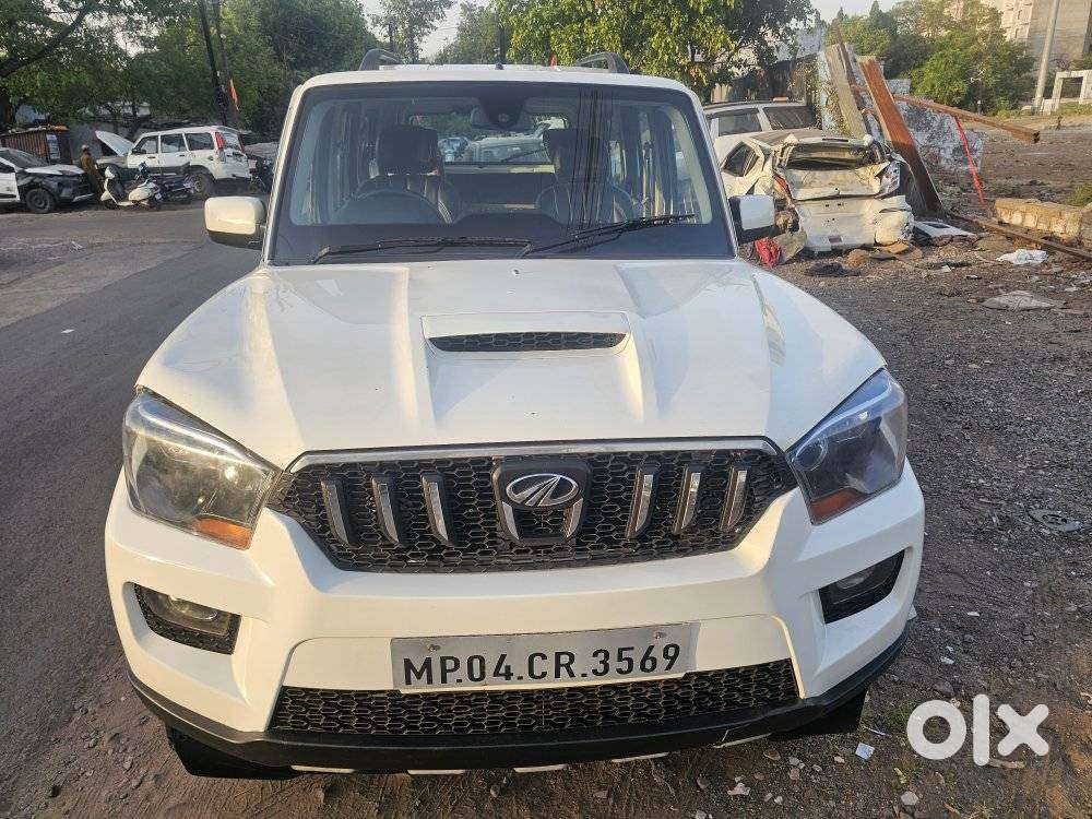 Mahindra Scorpio S10 7 Seater, 2016, Diesel
