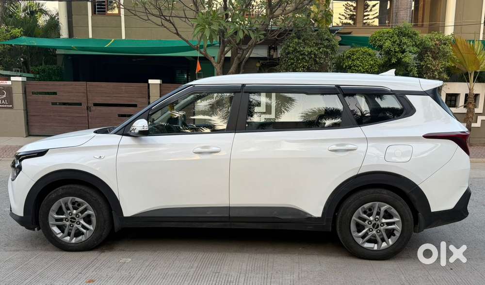 Kia Carens 1.5 Premium 7 Str, 2022, Diesel