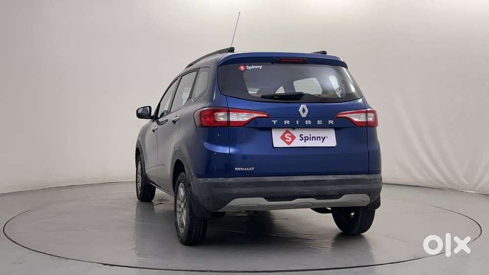 Renault Triber Rxz, 2023, Petrol