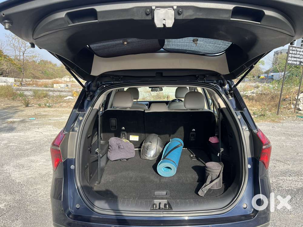 Mahindra Xuv700 2.2 Ax 7 Diesel At Luxury Pack Str Awd, 2022, Diesel