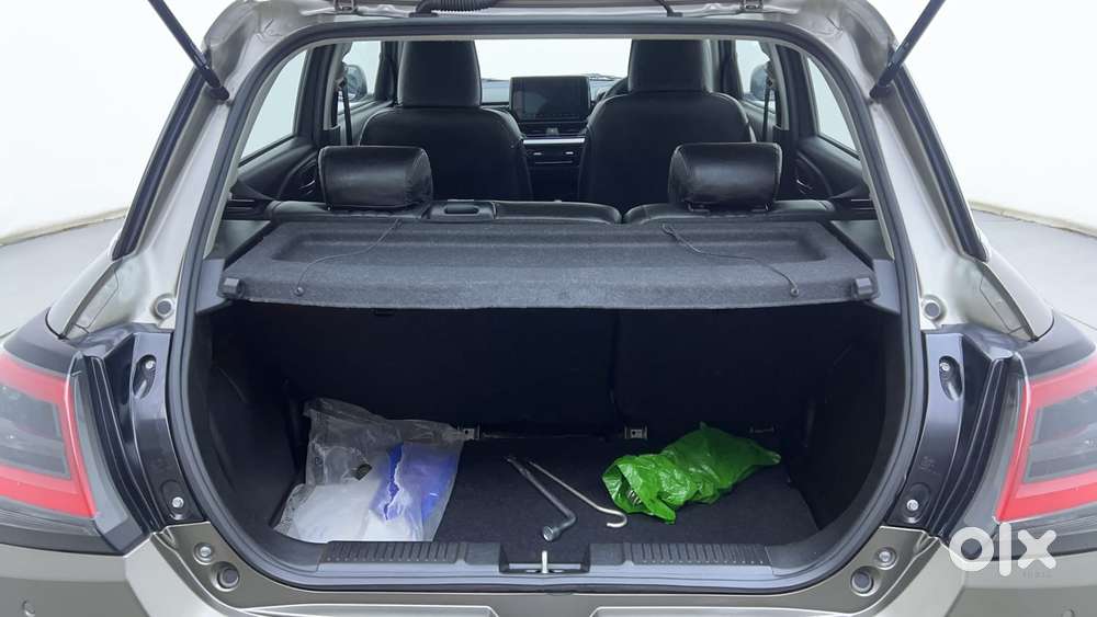 Maruti Suzuki Swift Amt Zxi, 2025, Petrol
