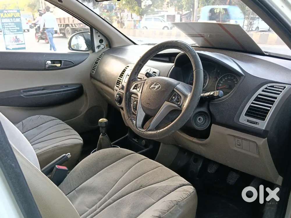 Argent Hyundai I20 1.2 Spotz 2011 Only Petrol 2031.tak Peper Valid