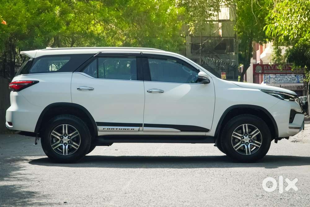 Toyota Fortuner 4x2 At 2.7 Petrol, 2023, Petrol