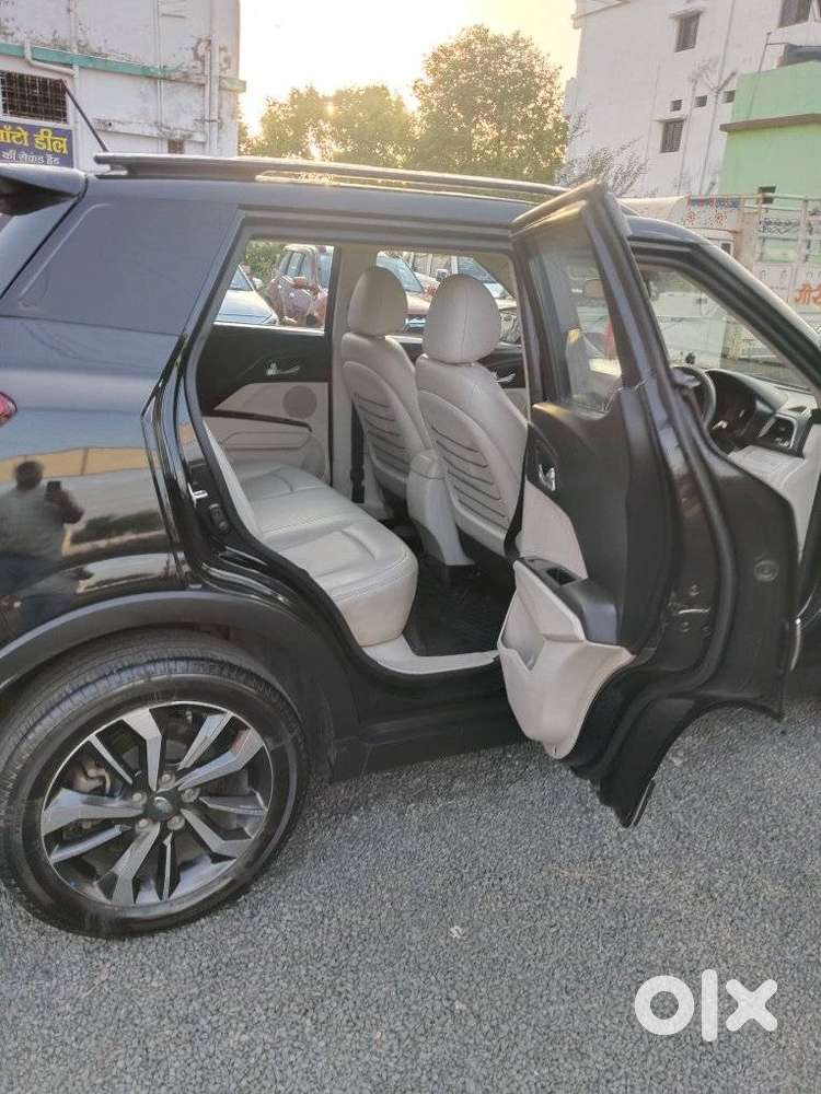 Mahindra Xuv300 W8 Option, 2021, Petrol