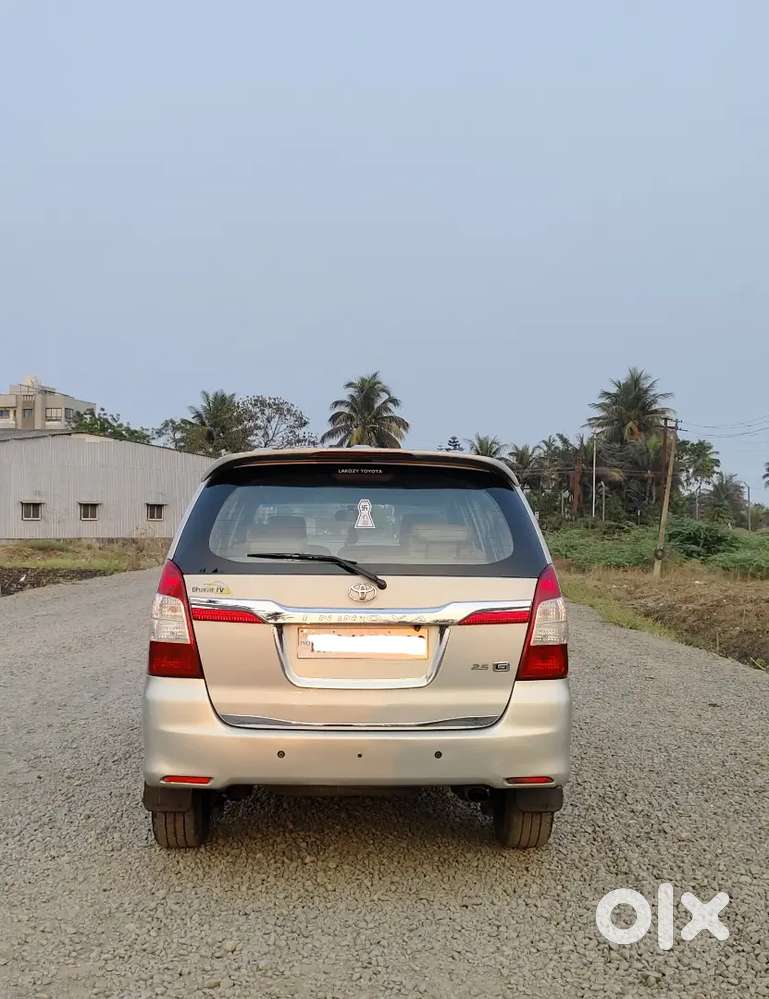 Toyota Innova 2015 Diesel Well Maintained