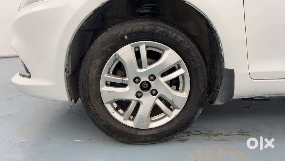 Maruti Suzuki Swift Dzire 1.2 Zxi, 2013, Petrol