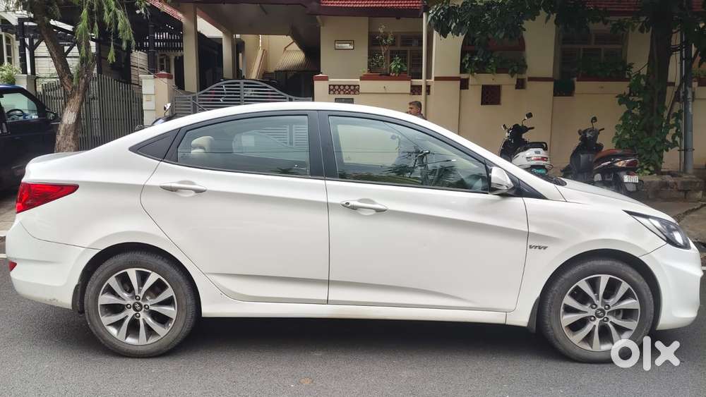 Hyundai Verna Fluidic 1.6 Vtvt Sx, 2014, Petrol