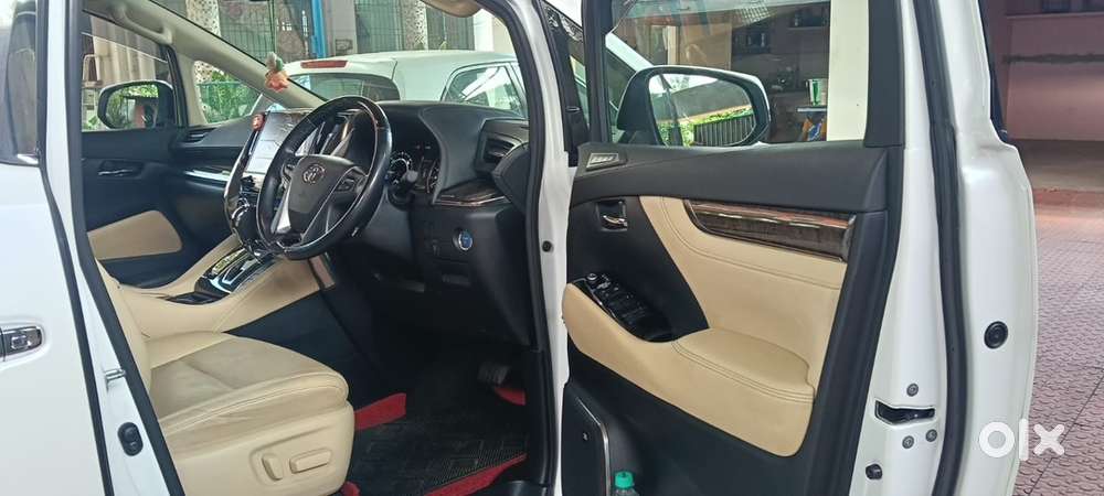 Toyota Vellfire 2022 Hybrid