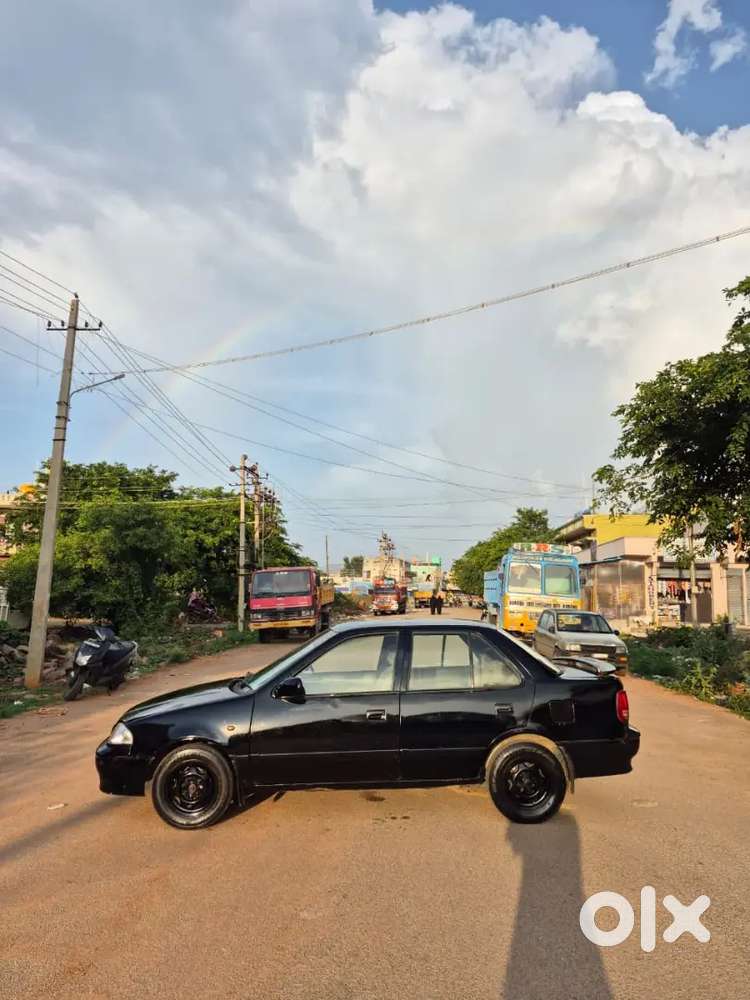Maruti Suzuki Esteem 2004 Vxi