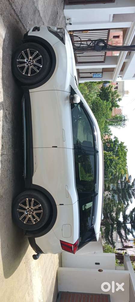 Mahindra Xuv700 Ax7l 6 Str At, 2023, Diesel