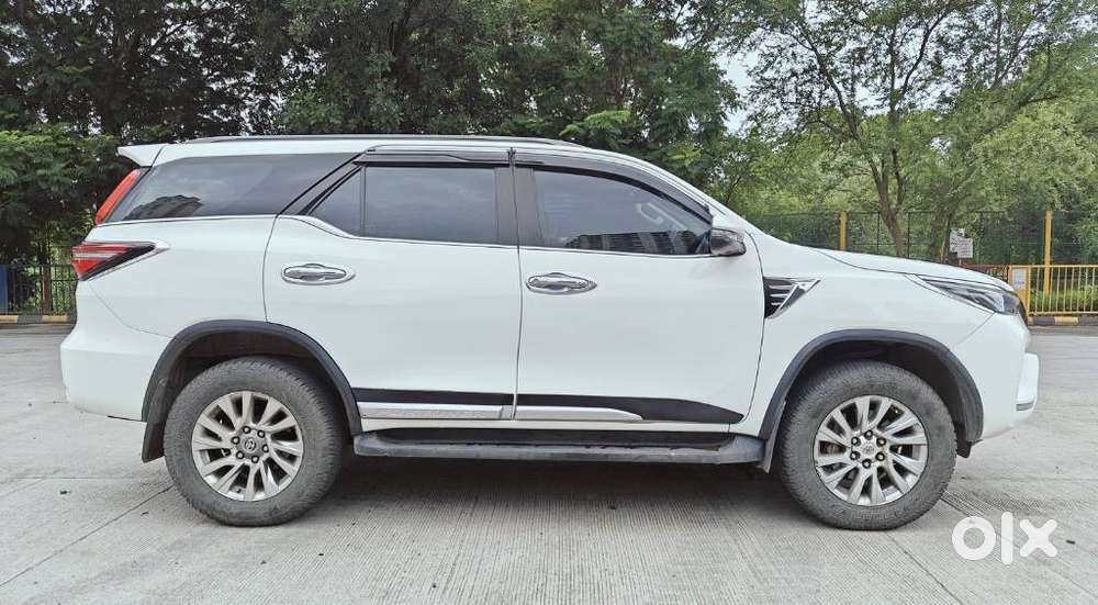 Toyota Fortuner 4x4 Manual Limited Edition, 2021, Diesel