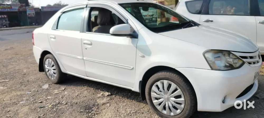 Toyota Etios 2013 Diesel 120000 Km Driven