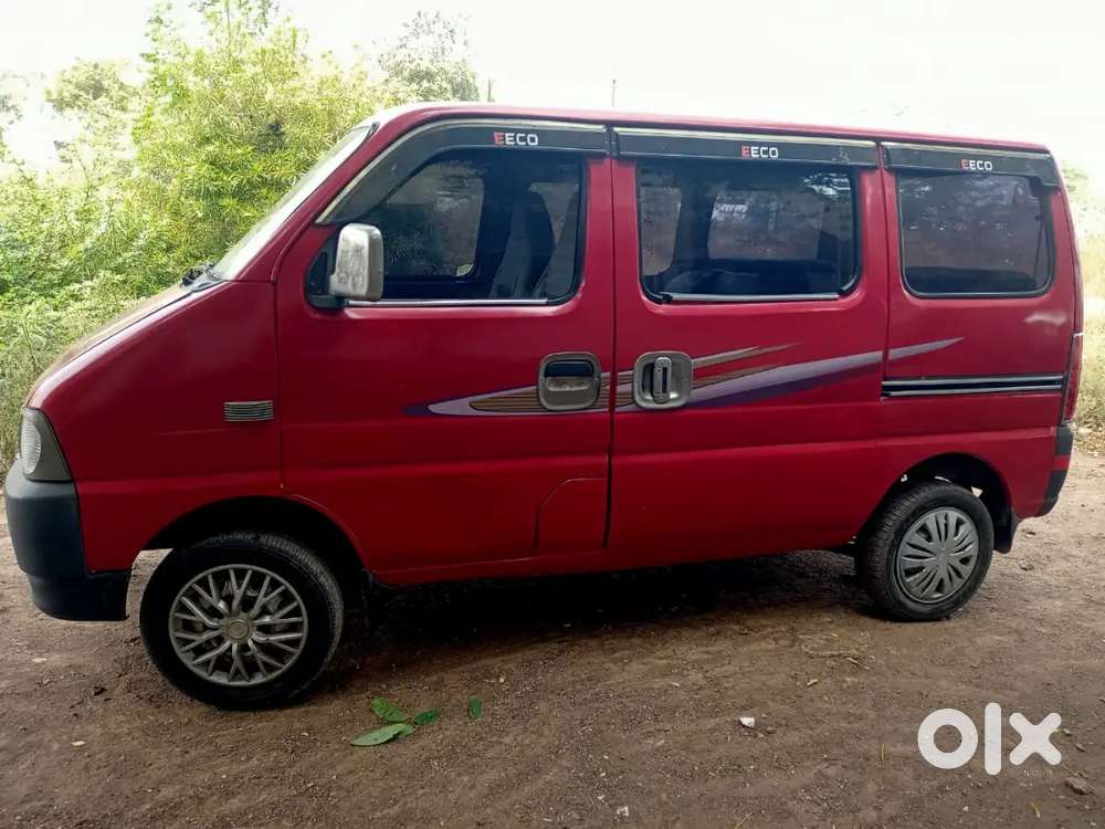 Maruti Suzuki Eeco 2010 Petrol + Lpg अलग से बिठाई है