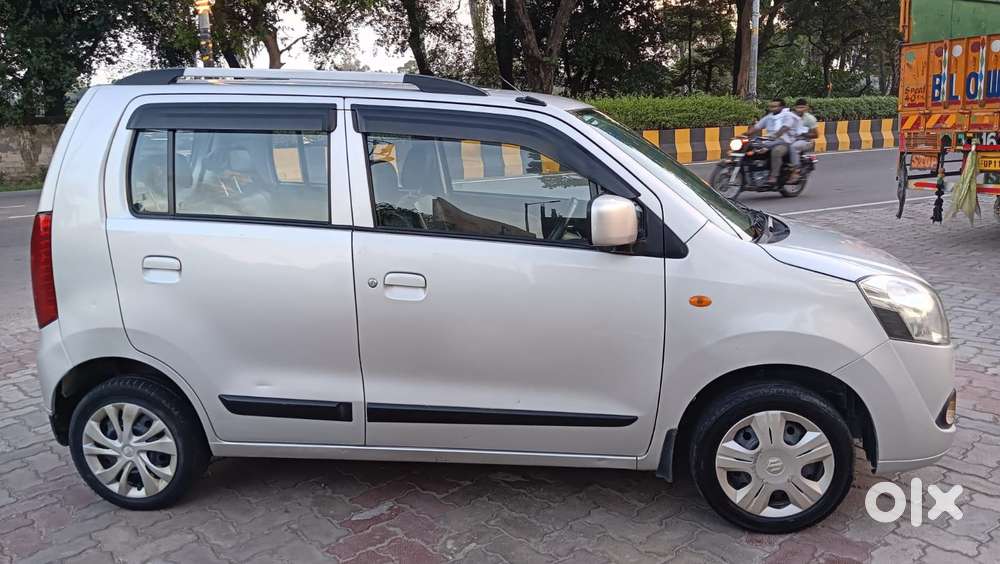 Maruti Suzuki Wagon R Vxi, 2013, Petrol