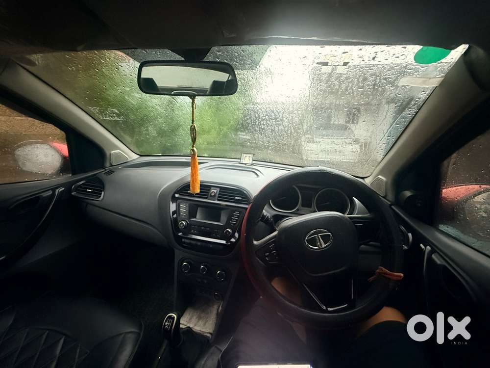 Tata Tigor Petrol 2017