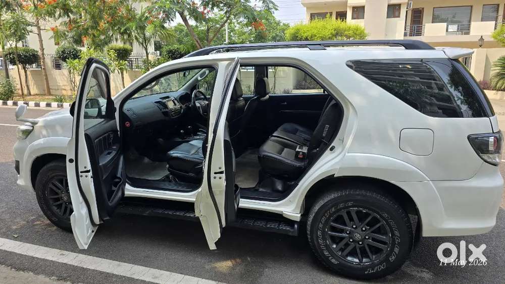 Toyota Fortuner 2015 Automatic 4 By 4 Well Maintained