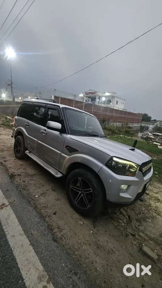 Mahindra Scorpio 2.2 Diesel 2016