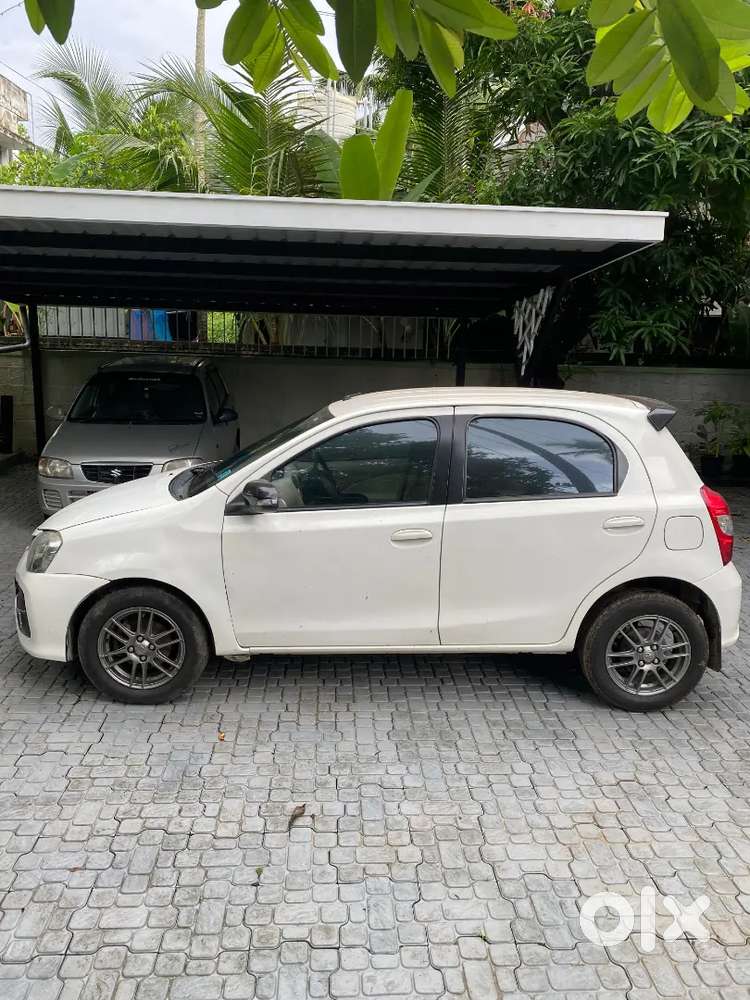 Toyota / Etios Liva / [2016-2020] 1.2 Vx