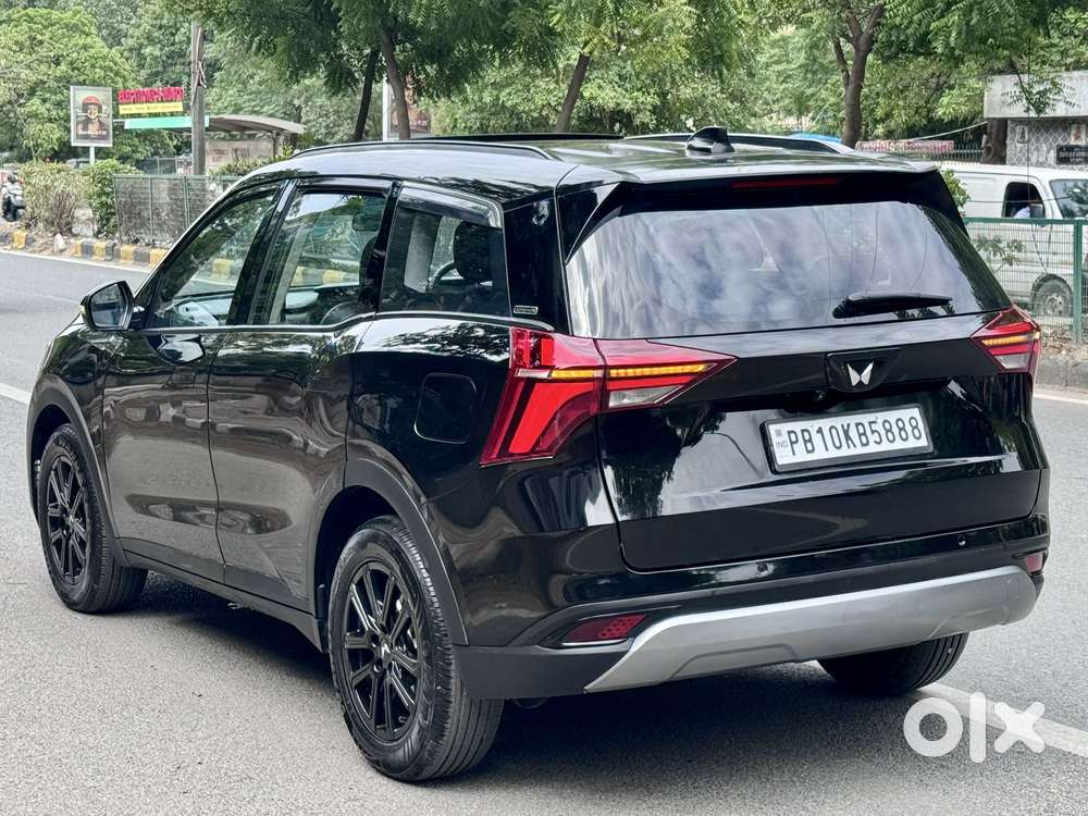 Mahindra Xuv700 2.2 Ax 7 Diesel At Str, 2025, Diesel