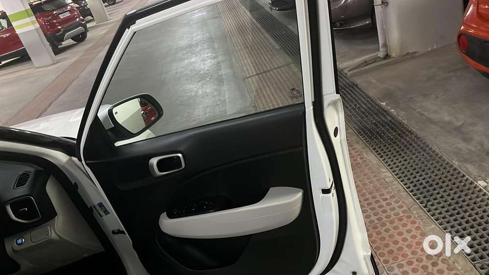 Hyundai Venue 2022 Diesel Well Maintained