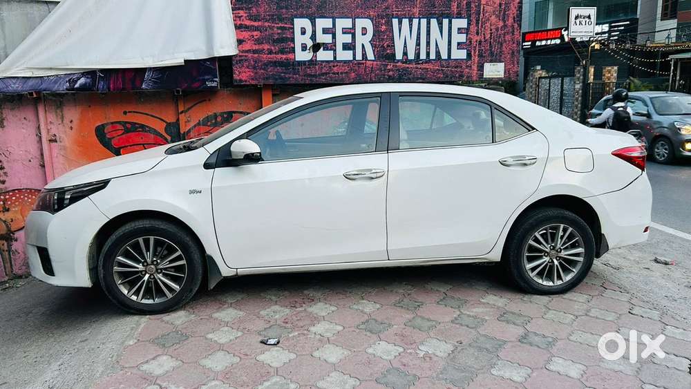 Toyota Corolla Altis 2016