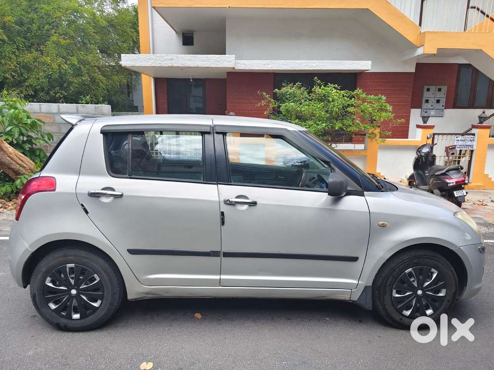 Maruti Suzuki Swift 1.3 Vxi, 2009, Petrol