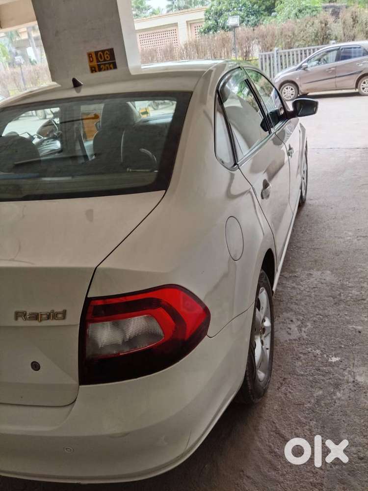 Skoda Rapid Tsi 2012