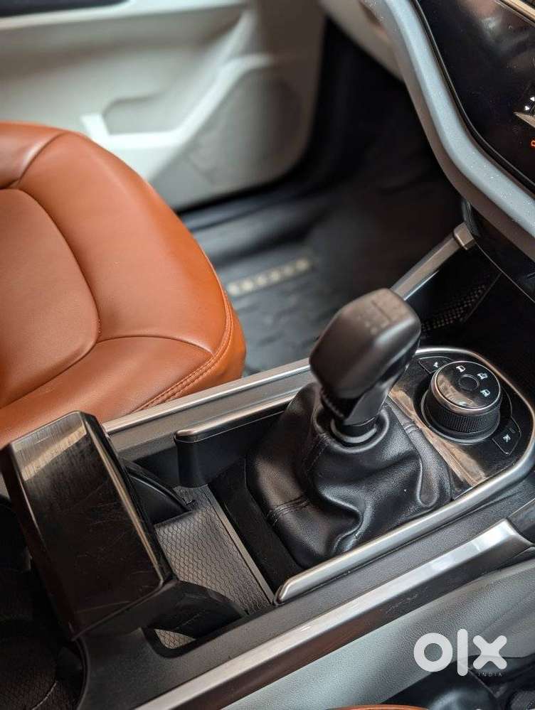 Tata Safari Pure Plus S, 2024, Diesel