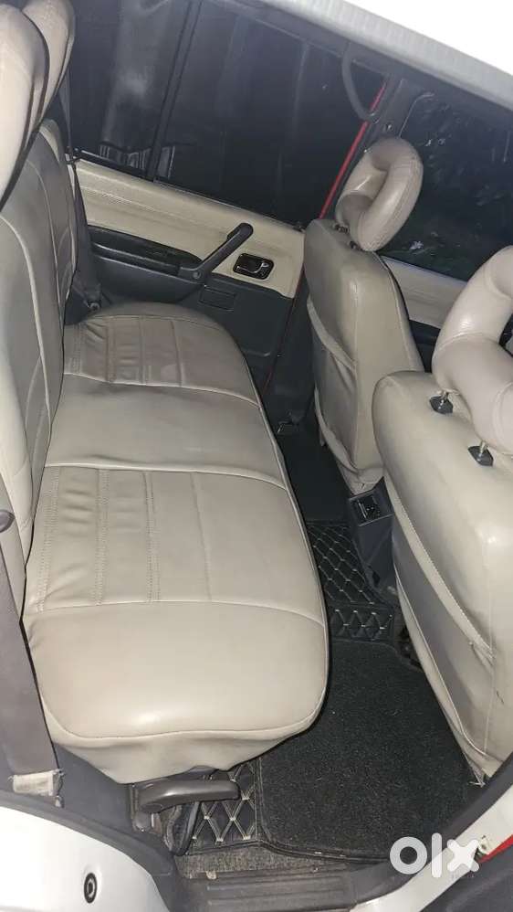 Mitsubishi Pajero ,clean Engine Room With No Accident History