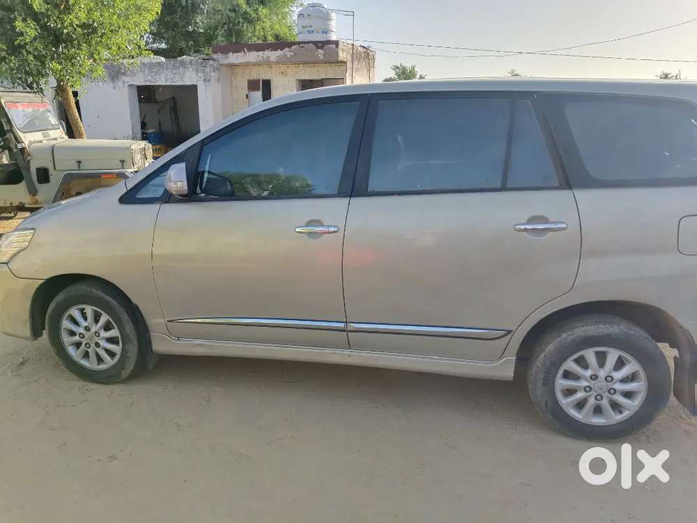 Toyota Innova 2013 Diesel Well Maintained